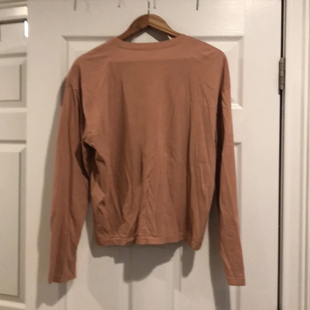 James Perse standard long sleeve size 4, lightly used - Picture 3 of 3